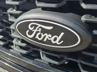 Ford F-150 2024 4x4 STX 4 puertas SuperCrew 5.5 pies. SB