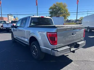 Ford F-150 2023 4x4 XLT 4 puertas SuperCrew caja corta de 5.5 pies