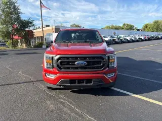 Ford F-150 2023 4x4 XLT 4 puertas SuperCrew caja corta de 5.5 pies