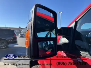 Ford F-250 Super Duty 2015 4x4 King Ranch 4 puertas Cabina Doble 6.8 pies Caja Corta Pickup