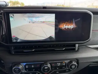 2024 Jeep Gladiator