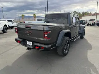 2024 Jeep Gladiator