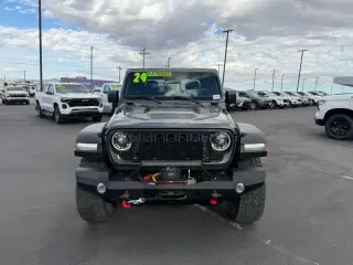 2024 Jeep Gladiator