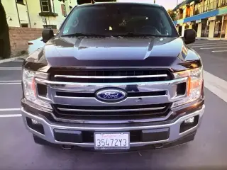 Ford F-150 2019 4x4 XLT 4 puertas SuperCrew 5.5 pies SB