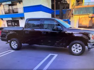 Ford F-150 2019 4x4 XLT 4 puertas SuperCrew 5.5 pies SB