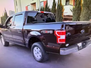 Ford F-150 2019 4x4 XLT 4 puertas SuperCrew 5.5 pies SB