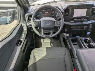 Ford F-150 2023 4x2 XL 4puertas SuperCrew 5.5 pies SB