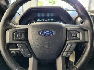 Ford F-150 2019 4x4 XLT 4 puertas SuperCrew 5.5 pies Caja Corta