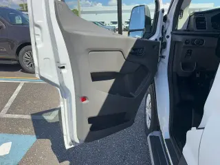 Ford Transit 2025 250 3 puertas SWB Furgoneta de carga de techo bajo