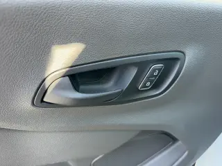 Ford Transit 2025 250 3 puertas SWB Furgoneta de carga de techo bajo