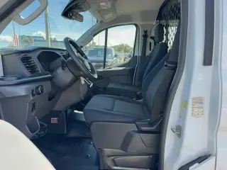 Ford Transit 2025 250 3 puertas SWB Furgoneta de carga de techo bajo