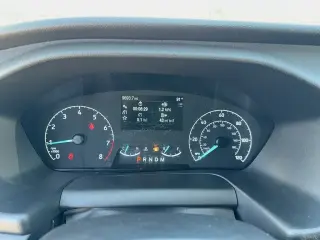 Ford Transit 2025 250 3 puertas SWB Furgoneta de carga de techo bajo