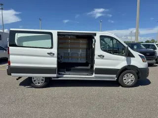 Ford Transit 2025 250 3 puertas SWB Furgoneta de carga de techo bajo