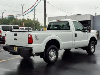 Ford F-250 Super Duty 2012 4x4 XL 2dr Cab Pickup de 8 pies de largo