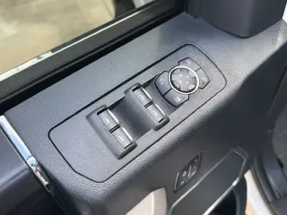 Ford F-150 2019 4x4 Platinum 4 puertas SuperCrew caja corta de 5.5 pies