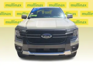 Ford Ranger 2025 4x2 Lariat 4 puertas SuperCrew 5.0 pies SB