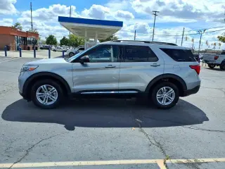 Ford Explorer 2023 AWD XLT SUV de 4 puertas