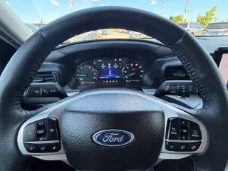 Ford Explorer 2023 AWD XLT SUV de 4 puertas