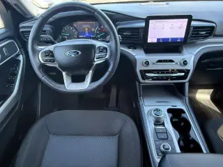 Ford Explorer 2023 AWD XLT SUV de 4 puertas