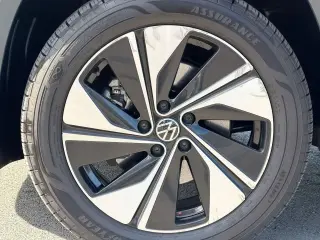 2023 Volkswagen Taos