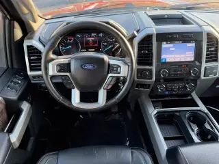 Ford F-250 Super Duty 2019 4x4 Lariat Cabina Doble 4 pnas. Cama Corta de 6.8 pies Pickup