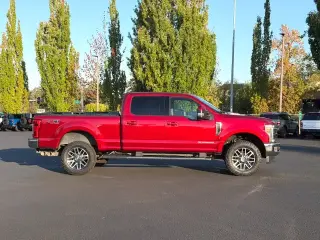 Ford F-250 Super Duty 2019 4x4 Lariat Cabina Doble 4 pnas. Cama Corta de 6.8 pies Pickup