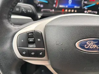 Ford Explorer 2023 AWD XLT 4dr SUV