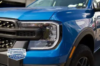Ford Ranger 2025 4x4 XLT 4 puertas SuperCrew caja corta de 5.0 pies
