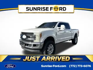 Ford F-250 Super Duty 2017 4x4 King Ranch 4 puertas Cabina Doble caja corta de 6.8 pies Pickup