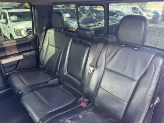 Ford F-250 Super Duty 2017 4x4 King Ranch 4 puertas Cabina Doble caja corta de 6.8 pies Pickup