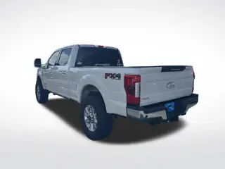Ford F-250 Super Duty 2017 4x4 King Ranch 4 puertas Cabina Doble caja corta de 6.8 pies Pickup