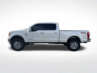 Ford F-250 Super Duty 2017 4x4 King Ranch 4 puertas Cabina Doble caja corta de 6.8 pies Pickup