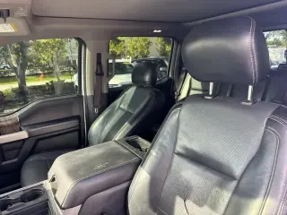 Ford F-250 Super Duty 2017 4x4 King Ranch 4 puertas Cabina Doble caja corta de 6.8 pies Pickup