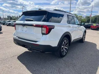 Ford Explorer 2025 AWD ST-Line SUV de 4 puertas
