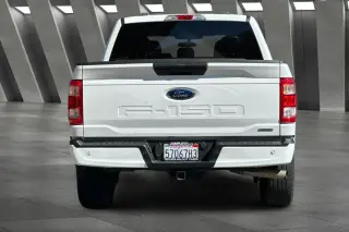 Ford F-150 2021 4x2 XL 4 puertas SuperCrew 6.5 pies Caja corta