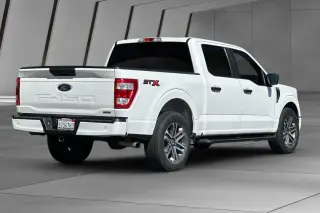 Ford F-150 2021 4x2 XL 4 puertas SuperCrew 6.5 pies Caja corta