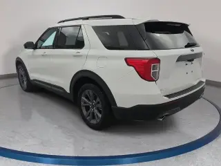 Ford Explorer 2023 XLT SUV de 4 puertas