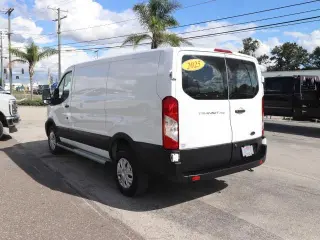 Ford Transit 2025 250 3 puertas distancia entre ejes corta techo bajo furgoneta de carga