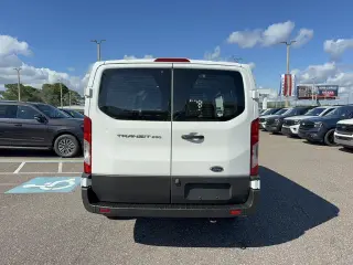 Ford Transit 2025 250 3 puertas LWB Furgón de techo bajo