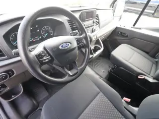 Ford Transit 2025 250 de 3 puertas, distancia entre ejes corta, techo bajo, furgoneta de carga