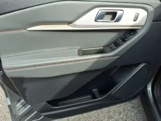 Ford Explorer 2025 AWD Active 4dr SUV