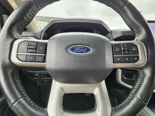 Ford Expedition MAX 2024 4x4 XLT SUV de 4 puertas