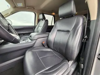Ford Expedition MAX 2024 4x4 XLT SUV de 4 puertas