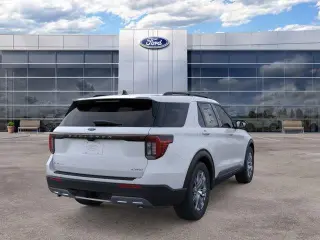 Ford Explorer 2026 AWD Active SUV de 4 puertas