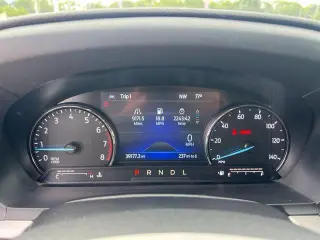 Ford Explorer 2023 AWD XLT SUV de 4 puertas