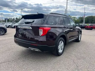 Ford Explorer 2023 AWD XLT SUV de 4 puertas