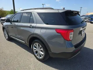 Ford Explorer 2023 AWD XLT SUV de 4 puertas