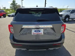 Ford Explorer 2023 AWD XLT SUV de 4 puertas