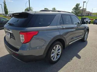 Ford Explorer 2023 AWD XLT SUV de 4 puertas