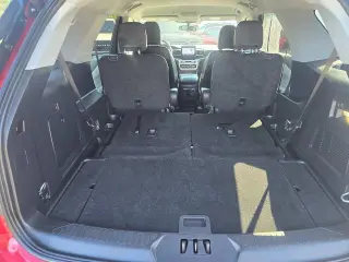 Ford Explorer 2024 con tracción en las cuatro ruedas XLT de cuatro puertas SUV